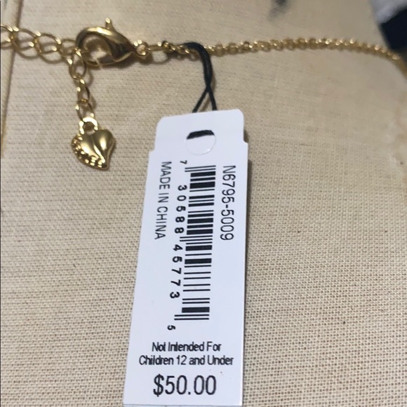 Gorgeous Golden Tear Drop - Picture 4 of 4